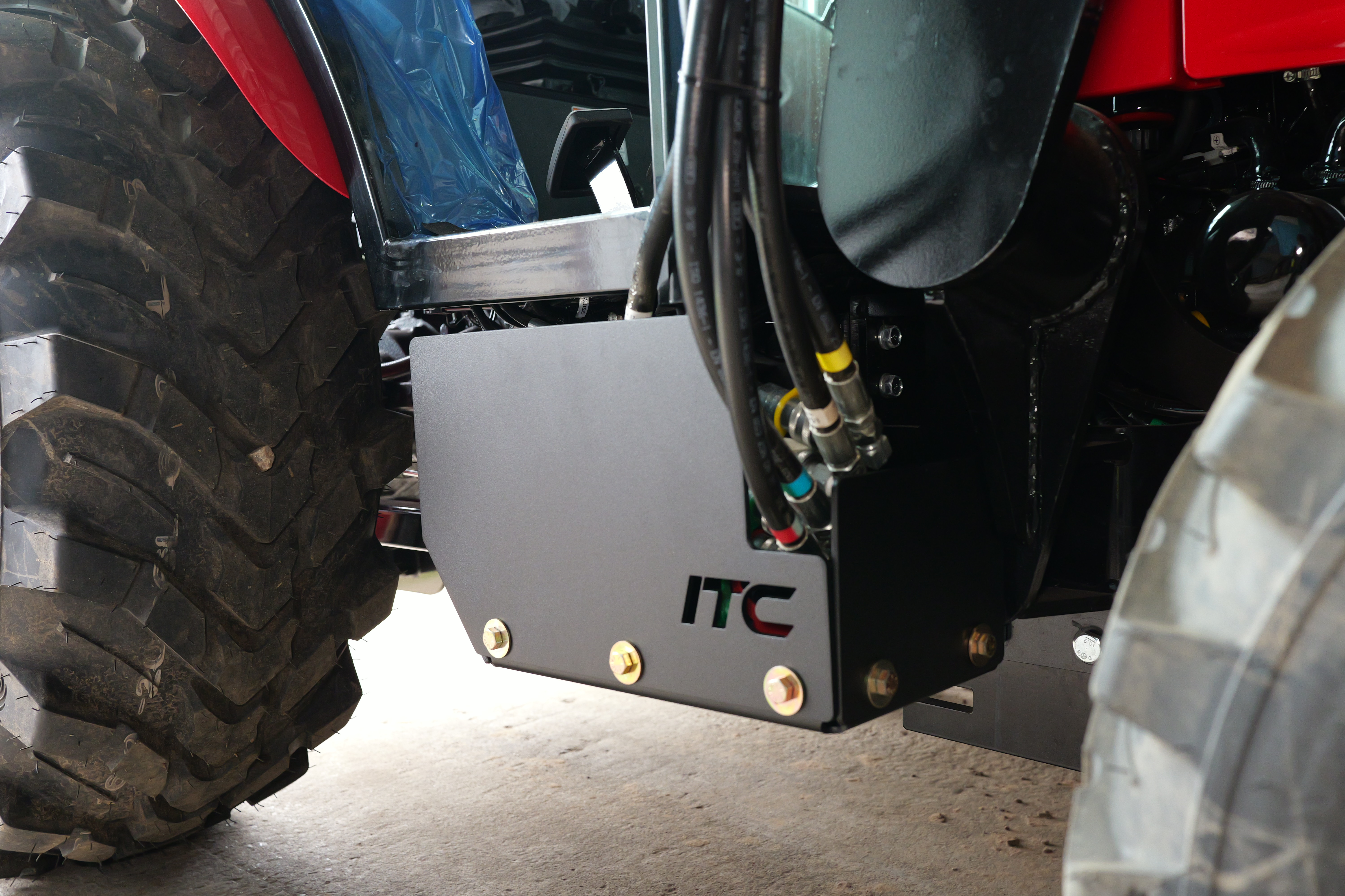 TYM T474 Hydraulic Valve Cover